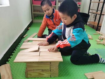 大6班梅凤阳  3月观察记录