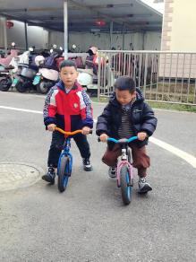 b6910c16640261d5619386cd9bdffb6